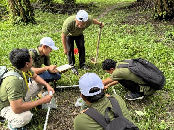 Pelatihan menghitung karbon
