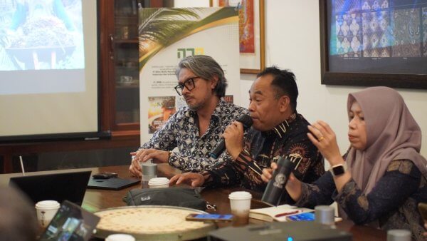 Ketua KUD Tani Subur Sutiyana.