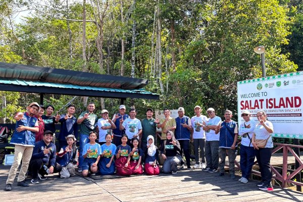 Petani di Pulau Salat