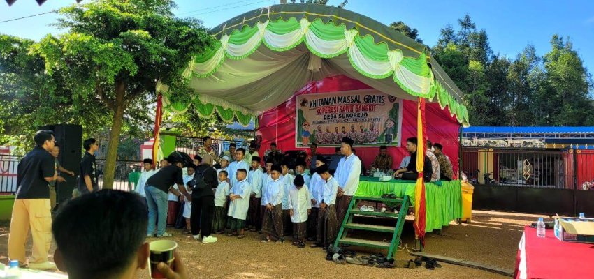 Sunatan Massal KUD