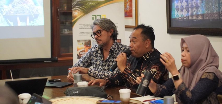 Ketua KUD Tani Subur Sutiyana.